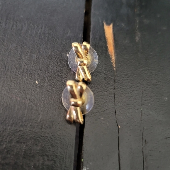 Gold Bow Earrings Stud Post Back Jewelry - Picture 2 of 3